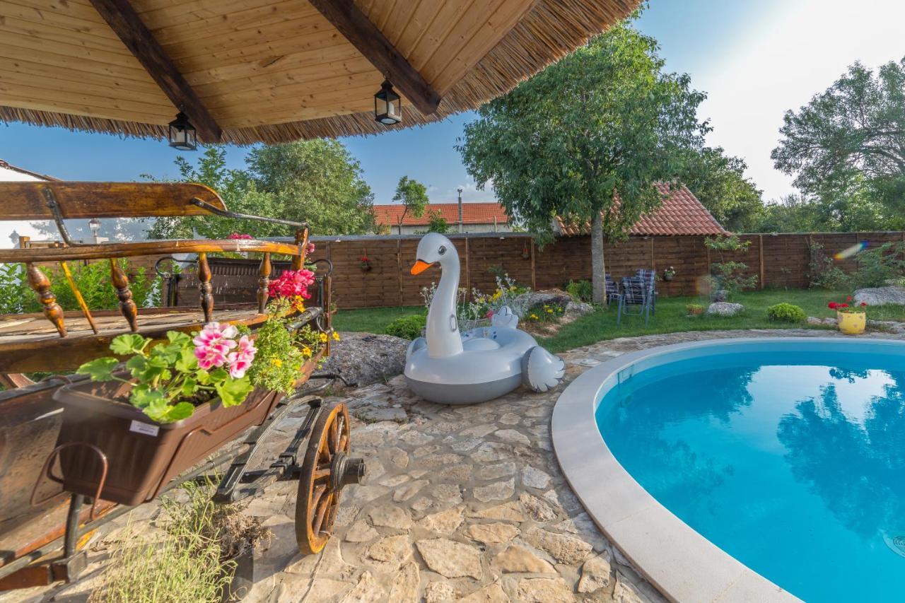 Kuca Za Odmor Joko I Jeka Villa Bogatic Bagian luar foto