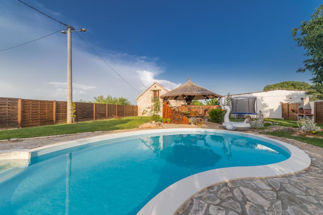 Kuca Za Odmor Joko I Jeka Villa Bogatic Bagian luar foto