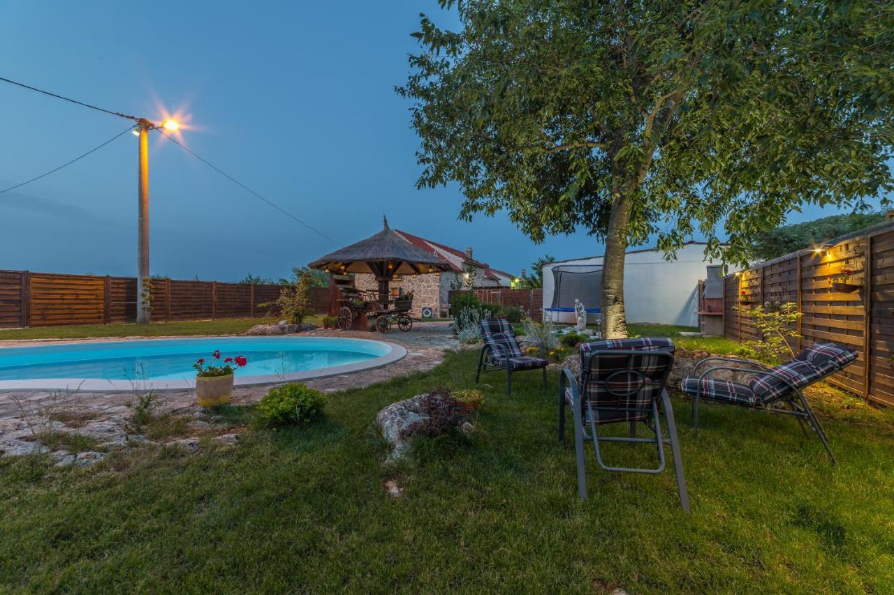 Kuca Za Odmor Joko I Jeka Villa Bogatic Bagian luar foto